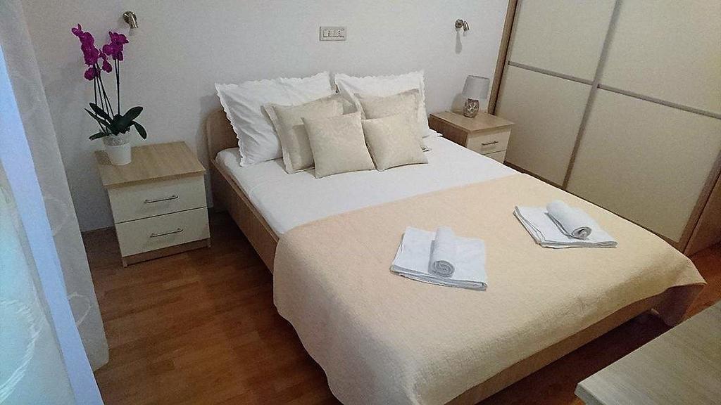 Apartment Vanja Tučepi エクステリア 写真