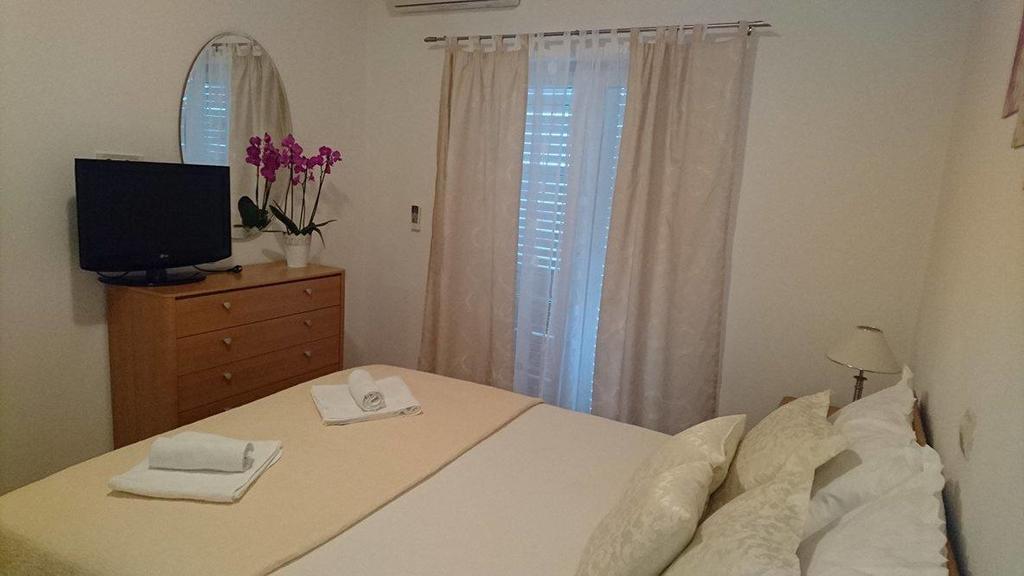 Apartment Vanja Tučepi エクステリア 写真